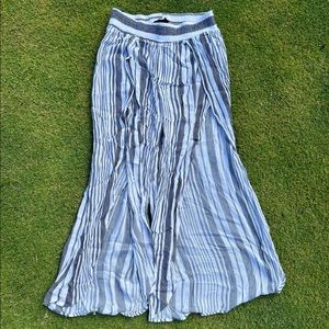 Planet Blue size medium